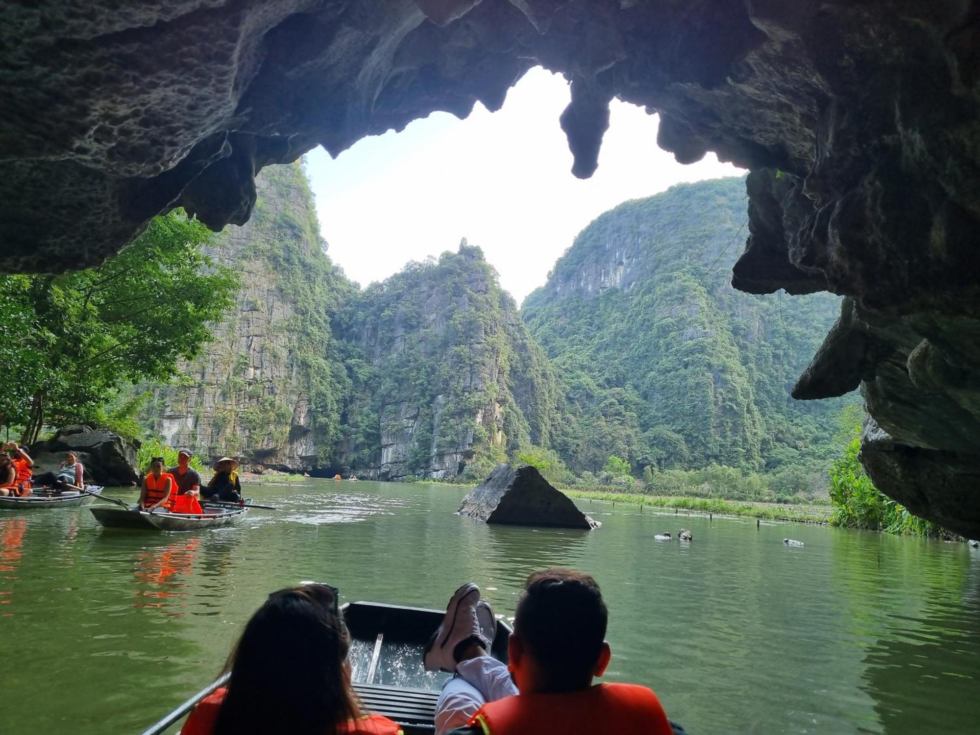 Phi Hung'S Unique Homestay Ниньбинь Экстерьер фото
