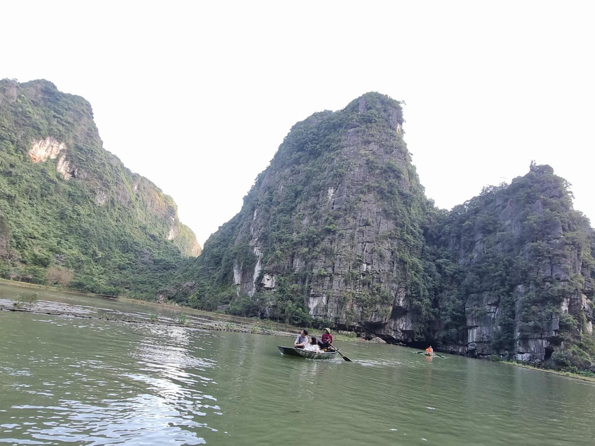 Phi Hung'S Unique Homestay Ниньбинь Экстерьер фото